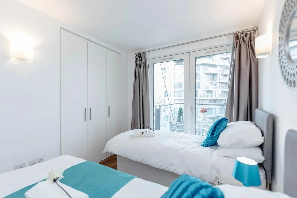 Excel Apartment For Business Travellers London