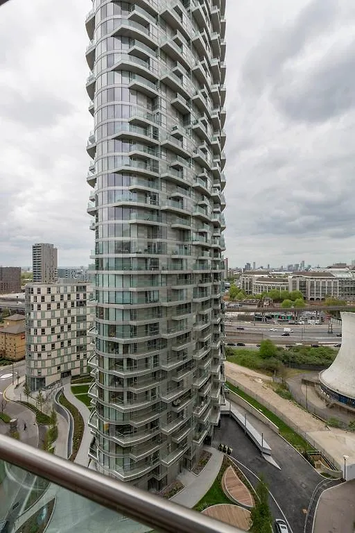 Excel Apartment For Business Travellers London