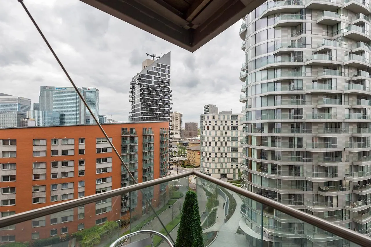 Excel Apartment For Business Travellers London